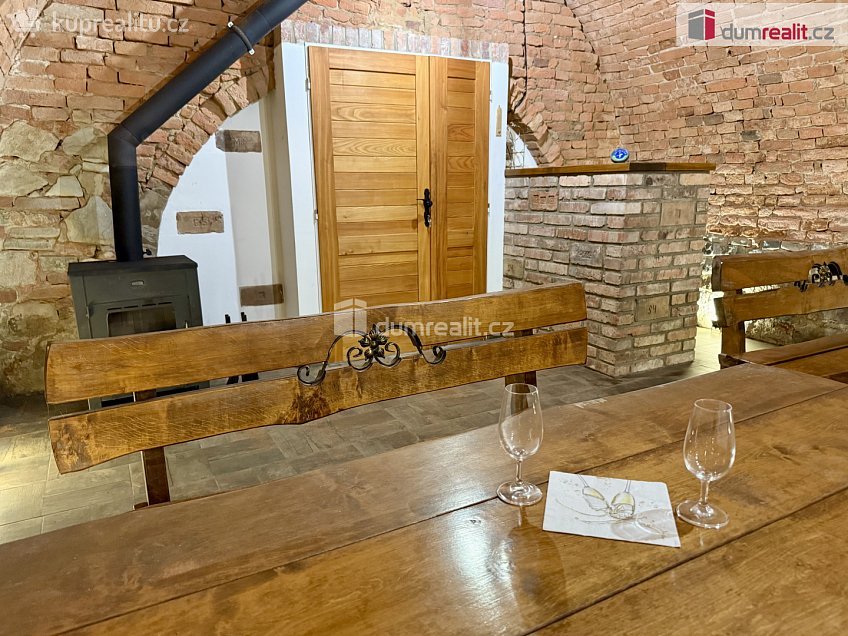 Prodej  restauračního zařízení 150 m^2 Domanín, Domanín 
