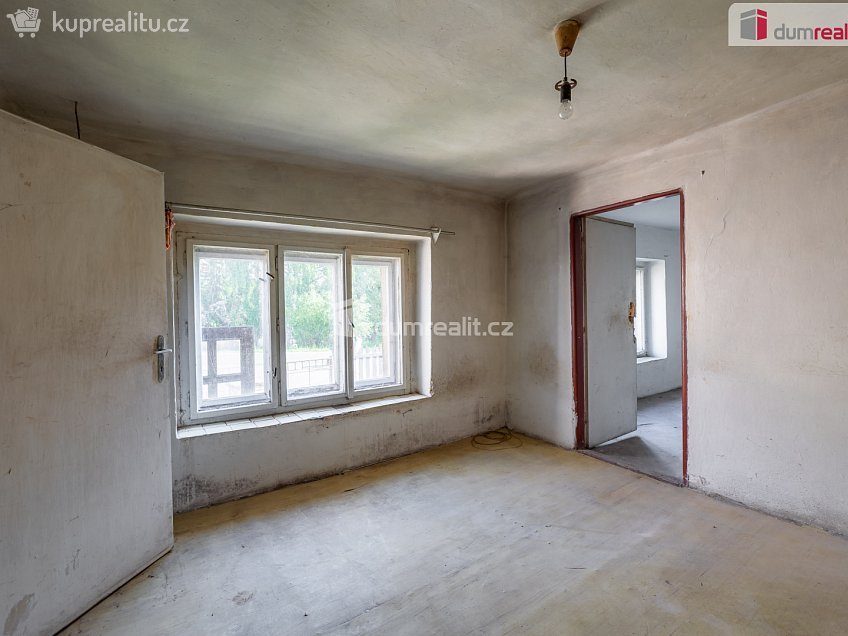Prodej  rodinného domu 239 m^2 Strašecká, Rynholec 
