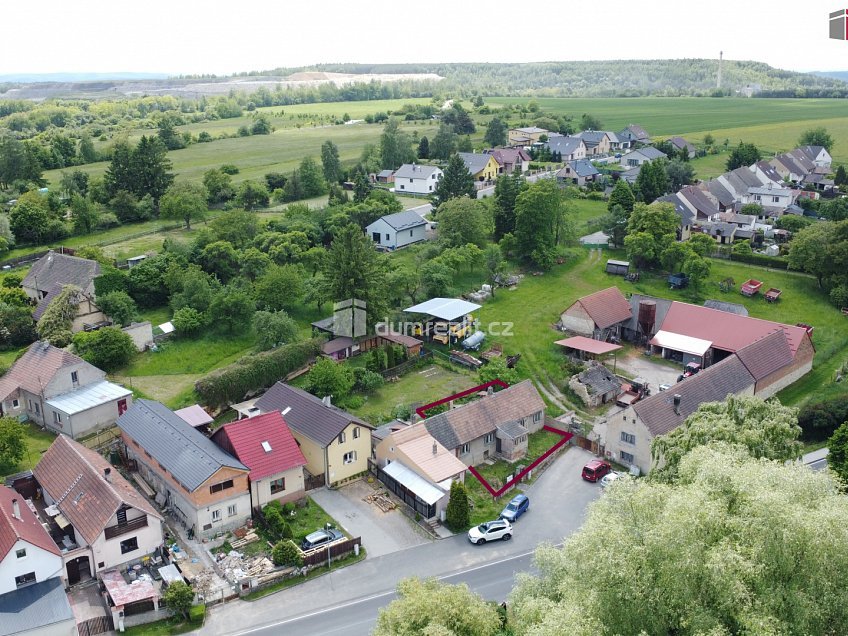 Prodej  rodinného domu 239 m^2 Strašecká, Rynholec 