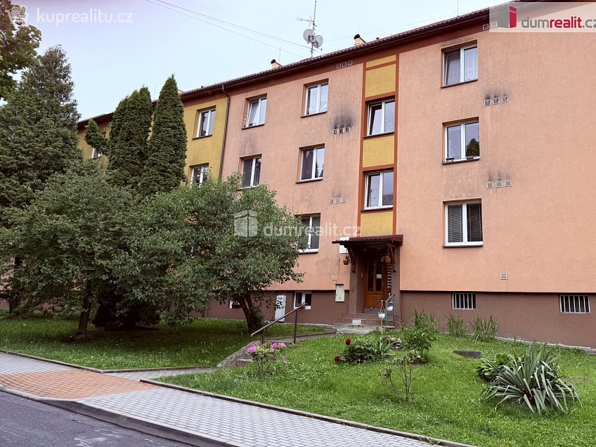 Pronájem bytu 3+kk 65 m^2 Školská čtvrť, Frenštát pod Radhoštěm 