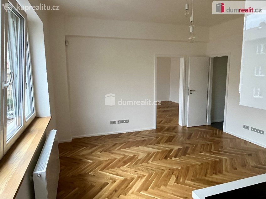 Prodej bytu 2+kk 53 m^2 Viklefova, Praha 3 