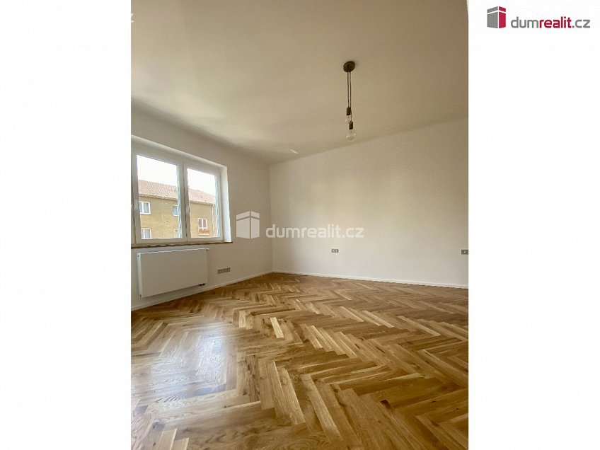Prodej bytu 2+kk 53 m^2 Viklefova, Praha 3 
