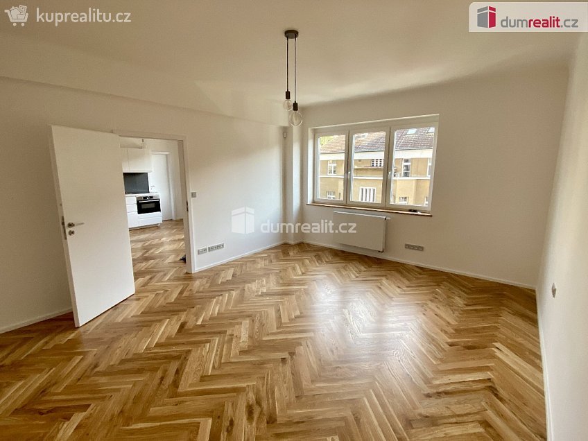 Prodej bytu 2+kk 53 m^2 Viklefova, Praha 3 