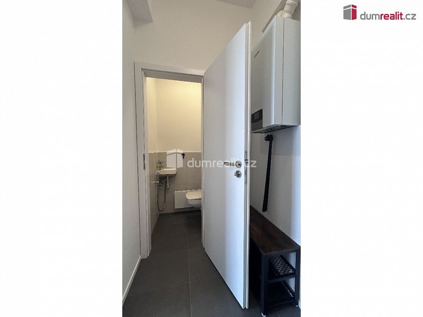 Prodej bytu 2+kk 53 m^2 Viklefova, Praha 3 