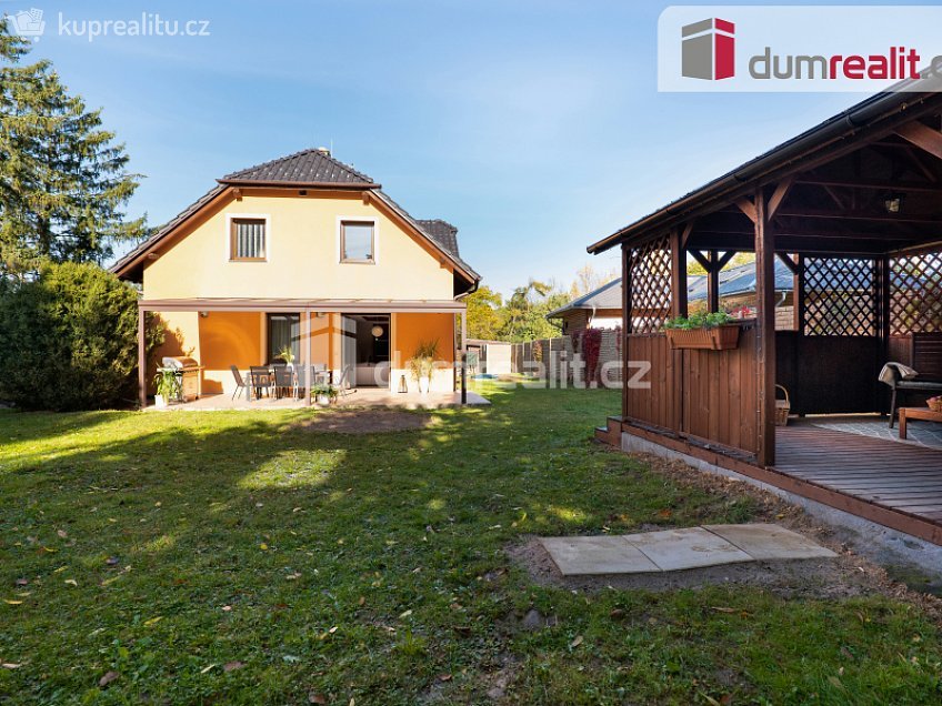 Prodej  rodinného domu 179 m^2 Thomayerova, Říčany 