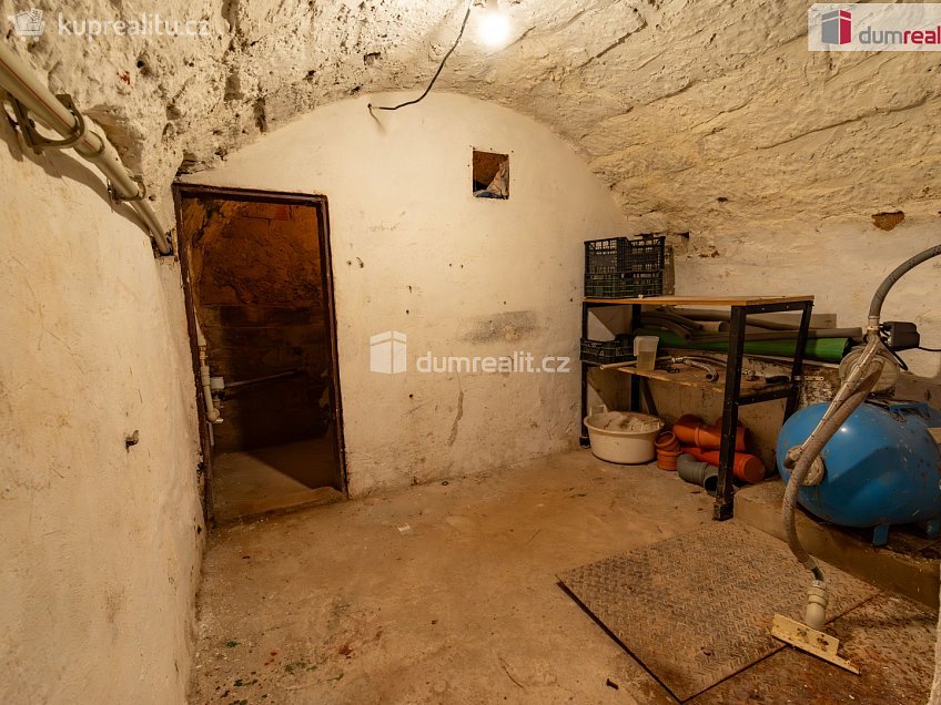 Prodej  rodinného domu 168 m^2 Chržínská, Velvary 