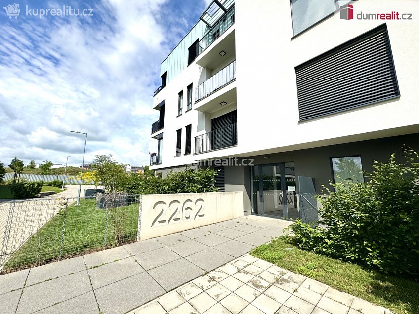Prodej bytu 2+kk 67 m^2 Lederova, Roztoky 