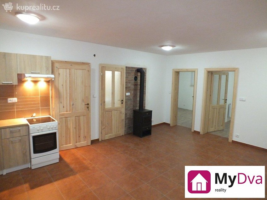 Prodej bytu 3+kk 64 m^2 Poštovní, Znojmo 