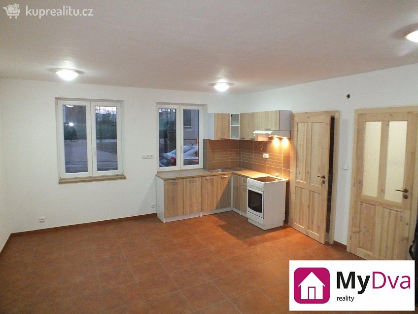 Prodej bytu 3+kk 64 m^2 Poštovní, Znojmo 