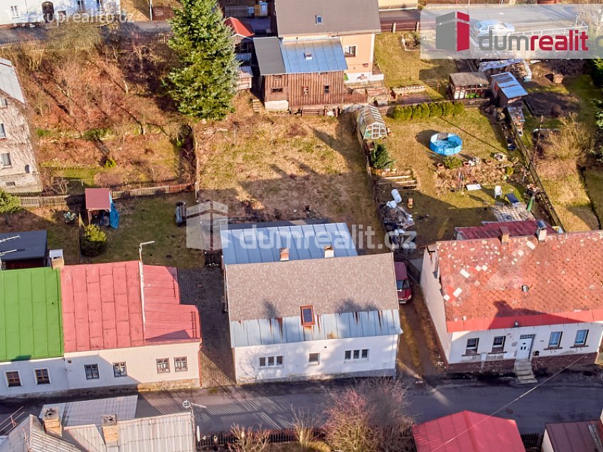 Prodej  rodinného domu 180 m^2 Střední, Pernink 