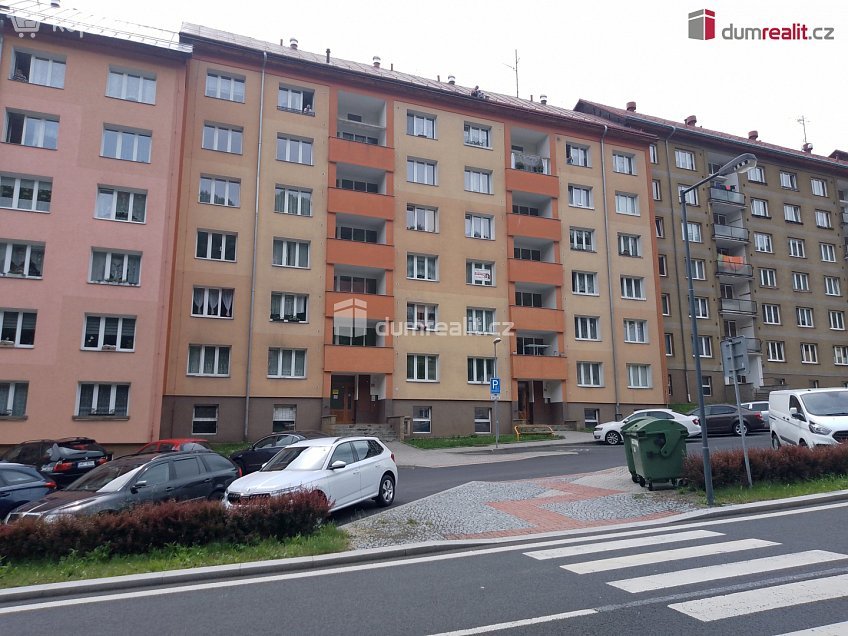 Prodej bytu 2+1 60 m^2 třída Dukelských hrdinů, Jáchymov 