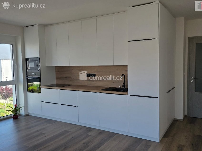 Pronájem bytu 3+kk 72 m^2 Ovesná, Hořovice 
