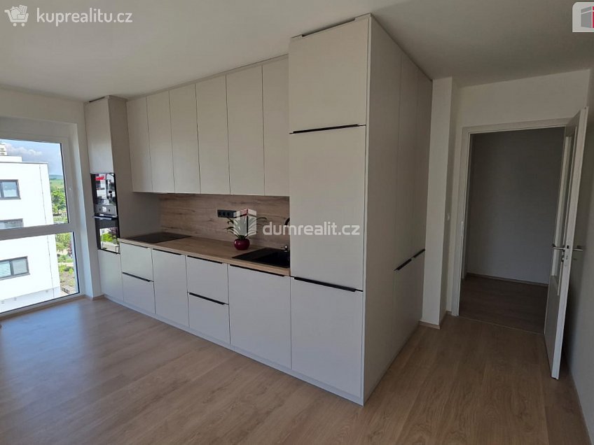 Pronájem bytu 3+kk 72 m^2 Ovesná, Hořovice 