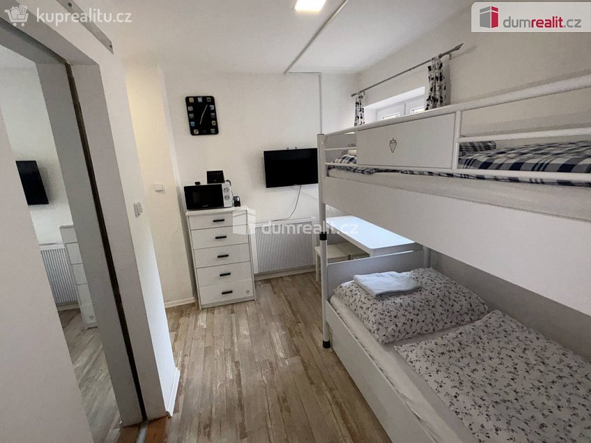 Prodej bytu 1+kk 12 m^2 Josefa Černíka, Luhačovice 