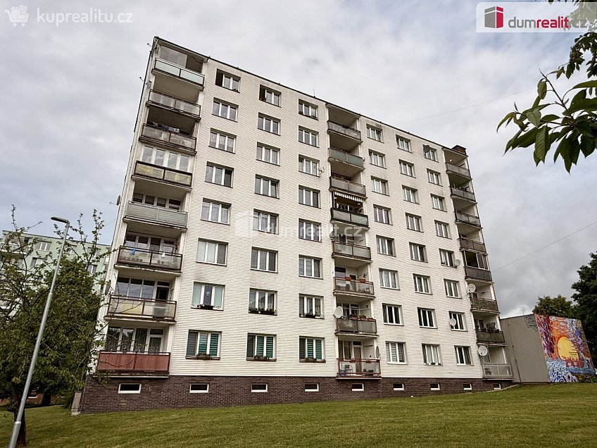 Prodej bytu 2+1 65 m^2 Fučíkova, Planá 