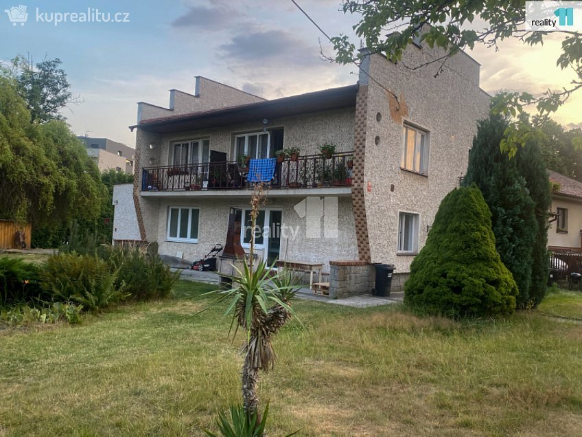 Pronájem bytu 2+kk 46 m^2 tř. 1. máje, Dobřany 