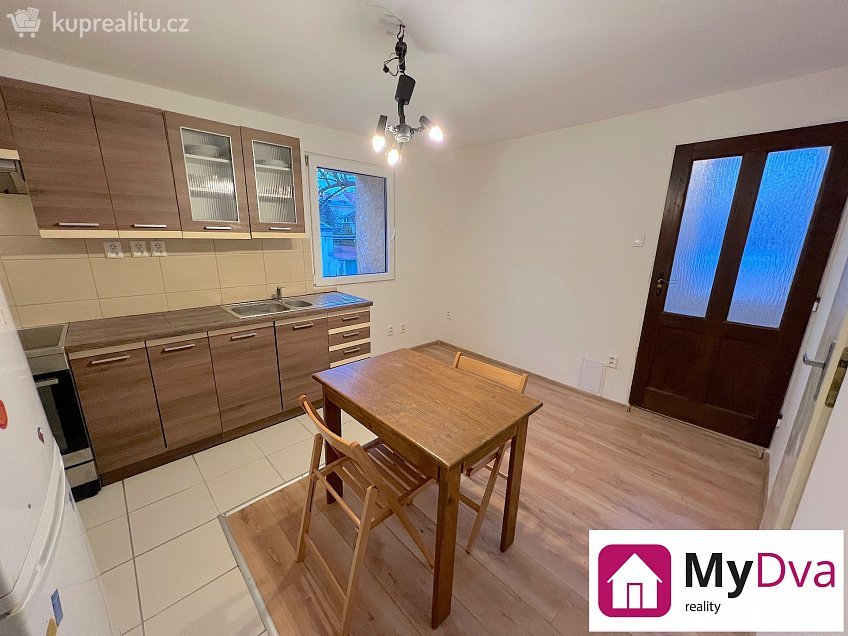 Pronájem bytu 1+kk 24 m^2 Sokolská, Znojmo 