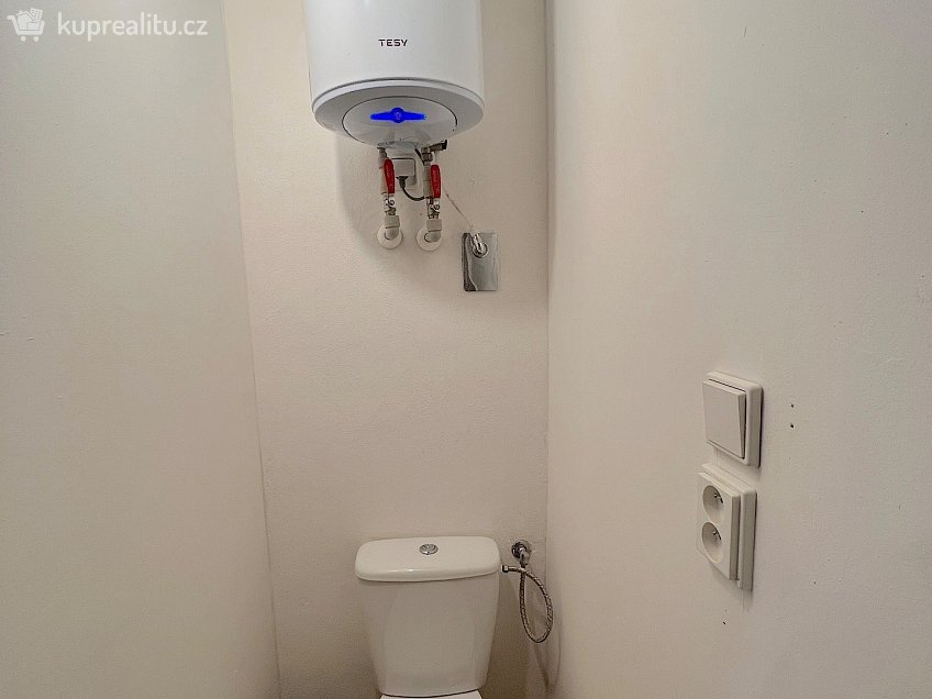 Pronájem bytu 1+kk 24 m^2 Sokolská, Znojmo 