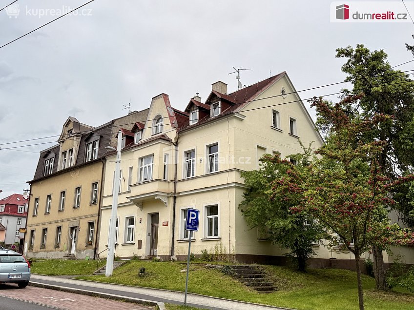 Prodej bytu 2+1 81 m^2 Husova, Mariánské Lázně 
