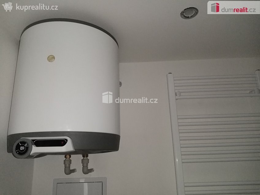 Pronájem bytu 2+kk 32 m^2 Zelená, Děčín 