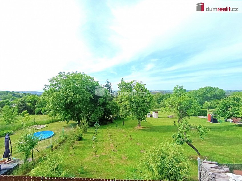 Prodej  rodinného domu 210 m^2 Hostín, Hostín 