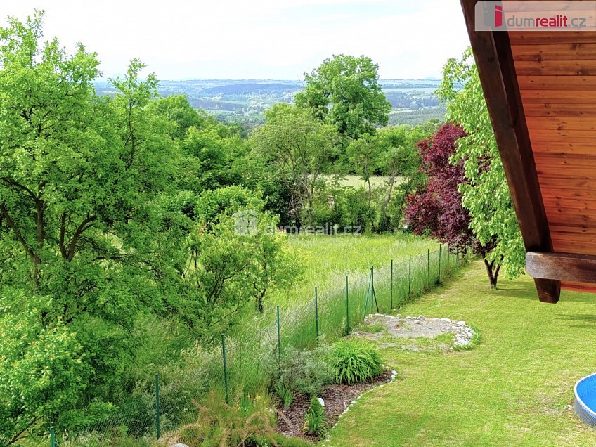Prodej  rodinného domu 210 m^2 Hostín, Hostín 