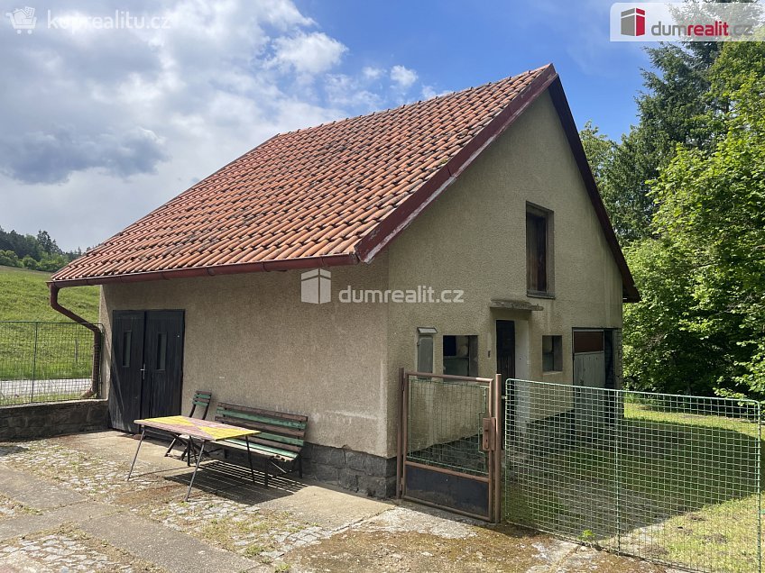 Prodej  rodinného domu 106 m^2 Svatý Jan, Svatý Jan 