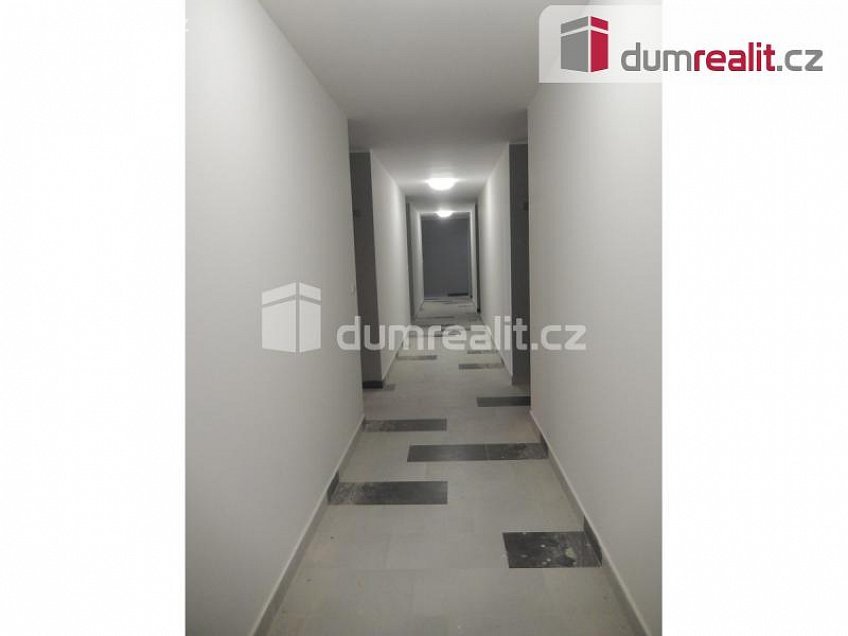 Pronájem bytu 2+kk 60 m^2 Honzíkova, Praha-Dolní Měcholupy 