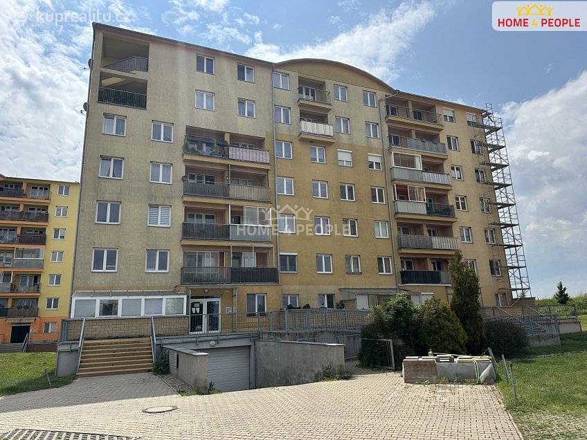 Pronájem bytu 2+1 47 m^2 V Honech, Klecany 