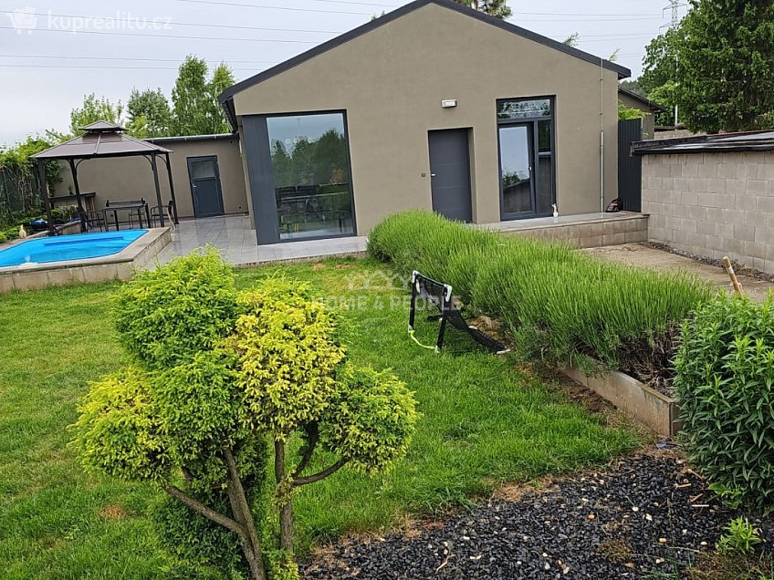 Pronájem  rodinného domu 80 m^2 Slaný, Slaný 