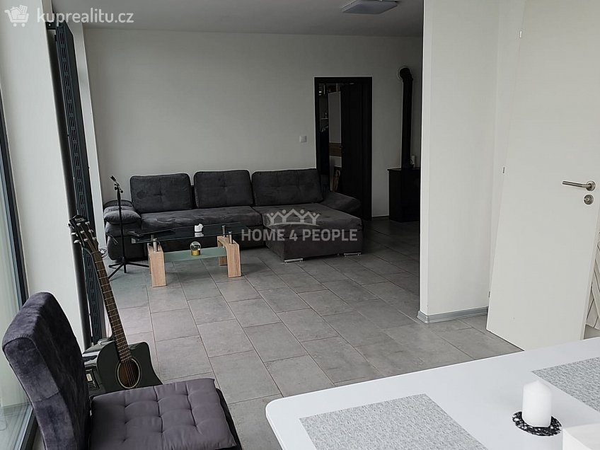 Pronájem  rodinného domu 80 m^2 Slaný, Slaný 