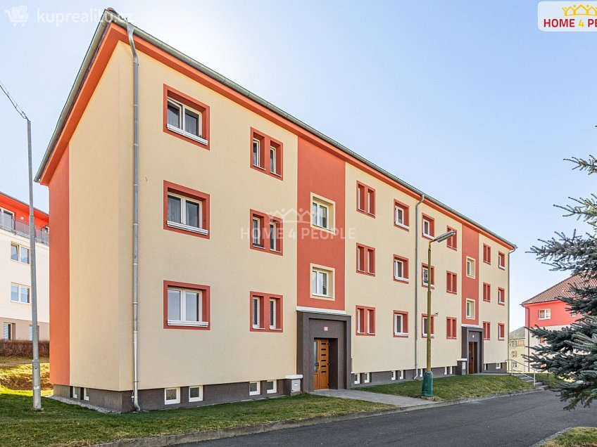 Pronájem bytu 2+1 55 m^2 Hlavní, Březová 