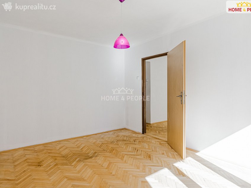 Pronájem bytu 2+1 55 m^2 Hlavní, Březová 