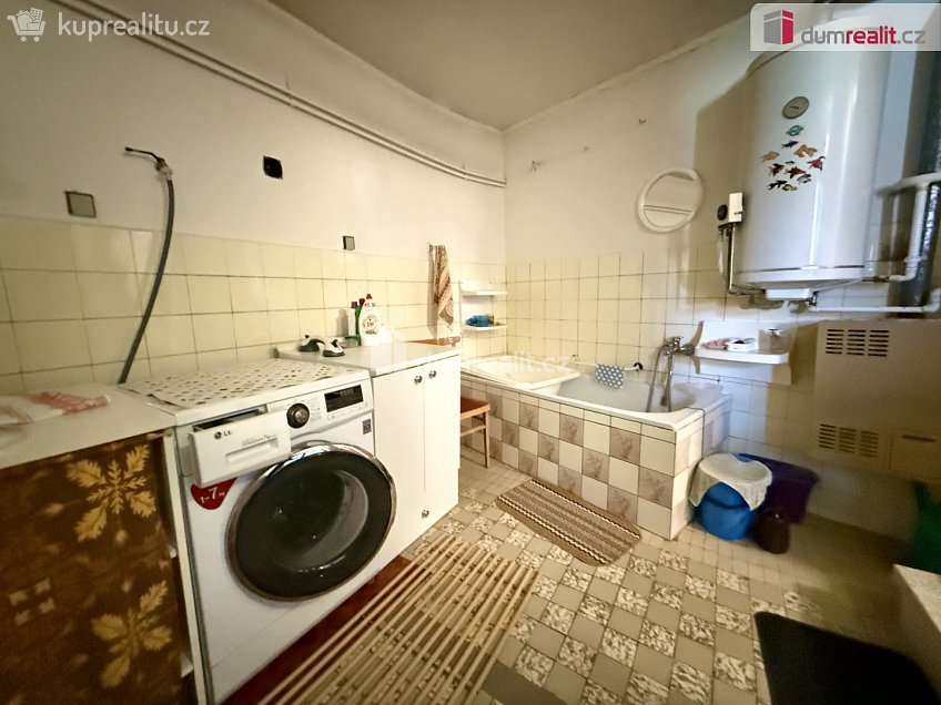 Prodej  rodinného domu 197 m^2 Záhorovice, Záhorovice 