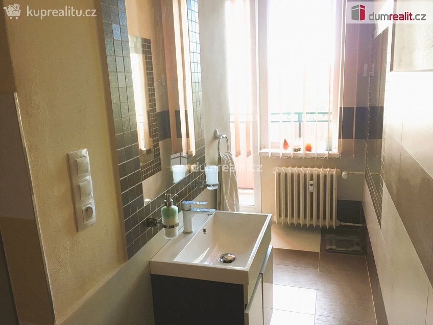 Prodej bytu 3+kk 71 m^2 Školská čtvrť, Frenštát pod Radhoštěm 