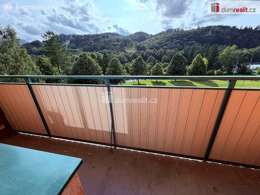 Prodej bytu 3+kk 71 m^2 Školská čtvrť, Frenštát pod Radhoštěm 