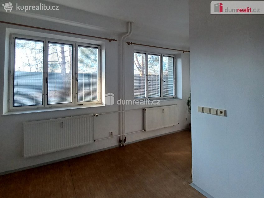 Pronájem bytu 1+kk 29 m^2 sídl. Na Pražské, Suchdol nad Lužnicí 