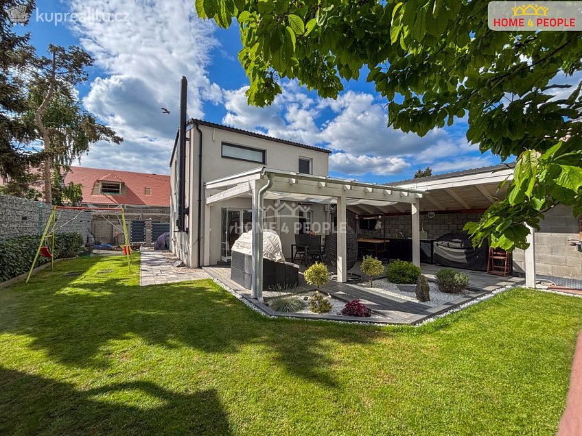 Prodej  rodinného domu 105 m^2 Za Dvorem, Bašť 