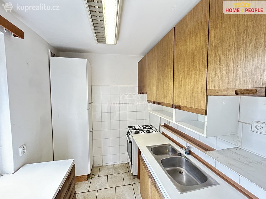 Prodej bytu 2+kk 40 m^2 Pod višňovkou, Praha 4 