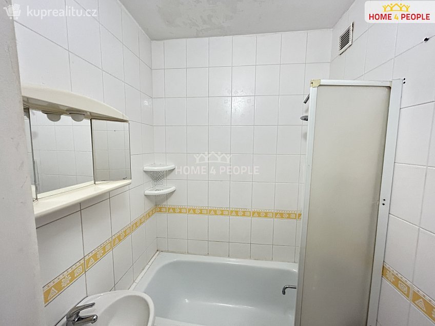 Prodej bytu 2+kk 40 m^2 Pod višňovkou, Praha 4 