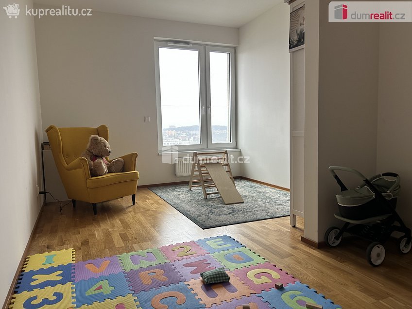 Pronájem bytu 4+kk 119 m^2 Pechmanových, Praha 9 