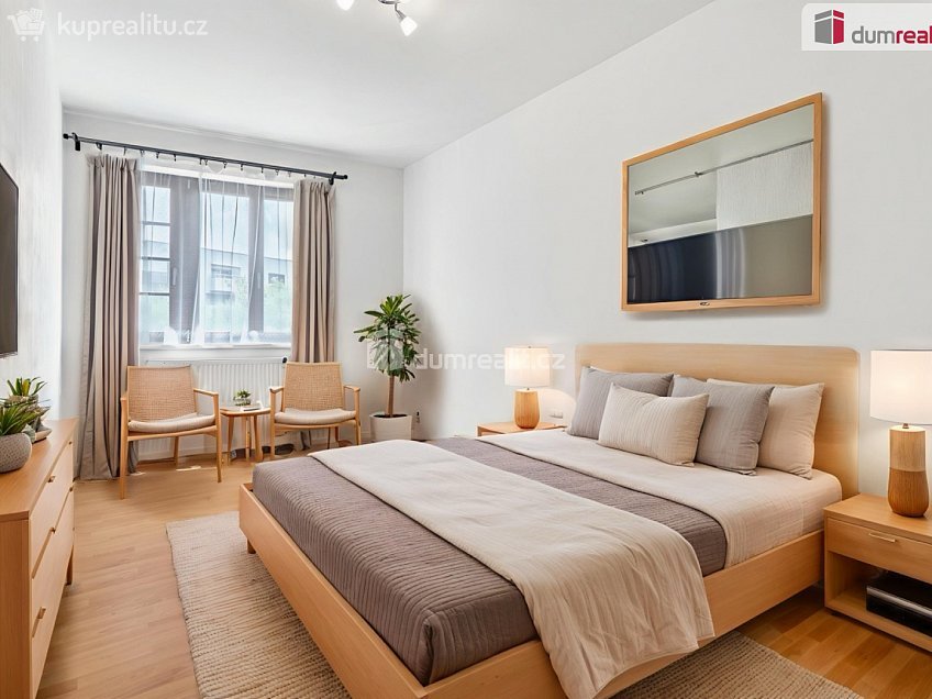 Prodej bytu 2+kk 45 m^2 Vladycká, Praha 15 