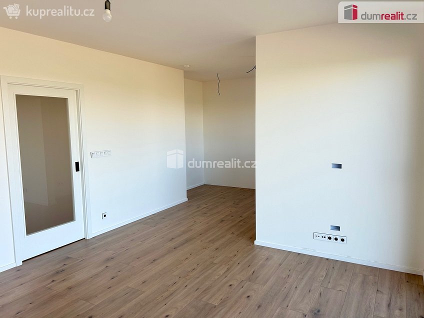 Pronájem  rodinného domu 95 m^2 Loket, Loket 