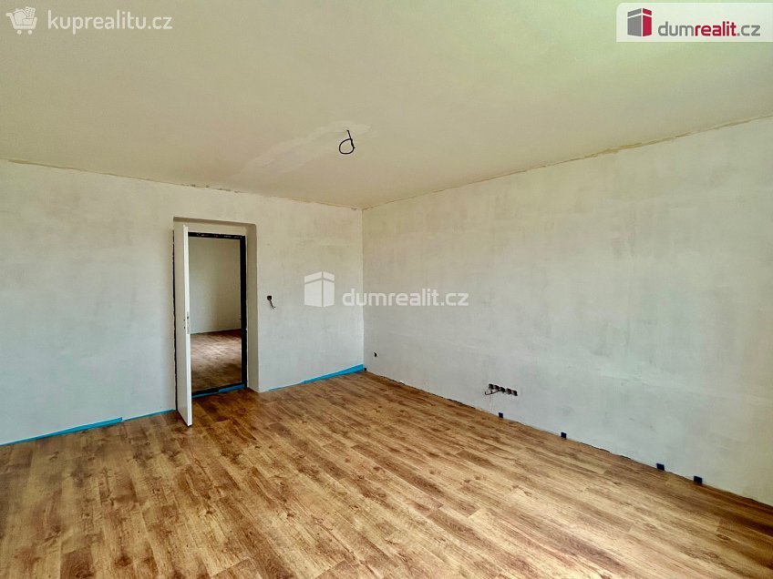 Prodej bytu 1+1 44 m^2 Pražská, Bor 
