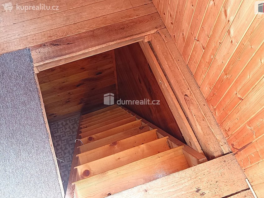 Prodej  chaty 45 m^2 Pod Šibeňákem, Bělá pod Bezdězem 