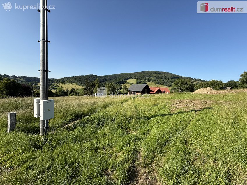 Prodej  stavebního pozemku 2145 m^2 Benecko, Benecko 
