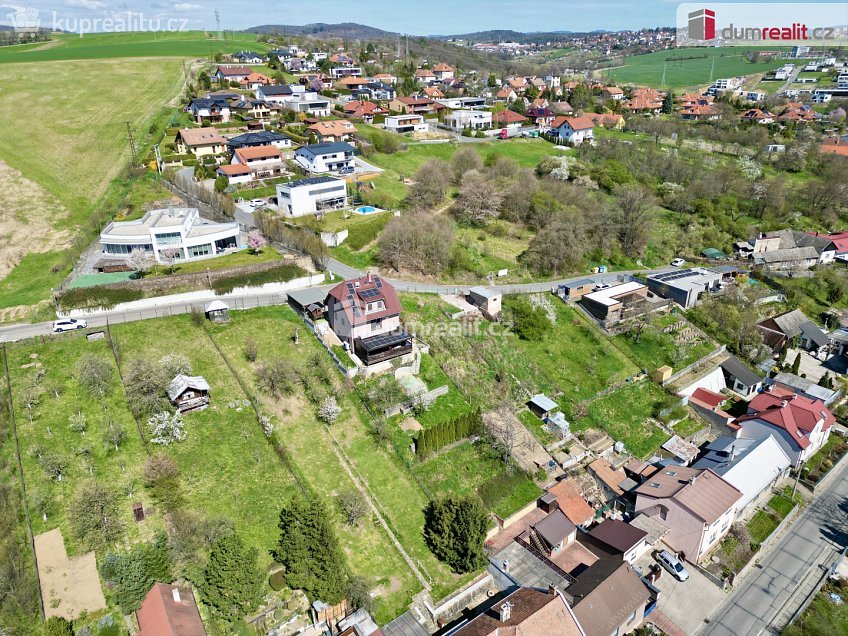 Prodej  stavebního pozemku 722 m^2 Nad Humny, Zlín 