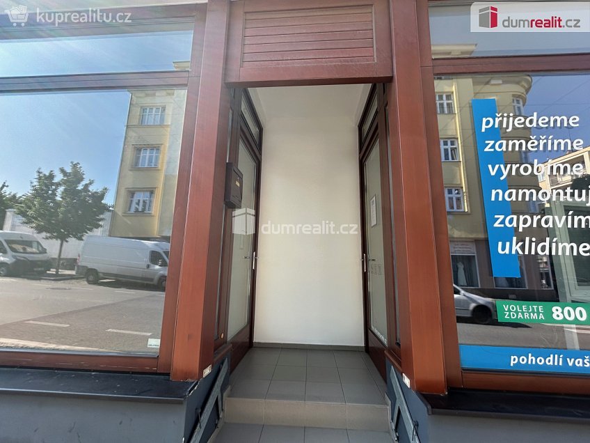 Pronájem  obchodních prostor 50 m^2 Pražská, Kolín 