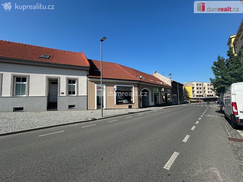 Pronájem  obchodních prostor 50 m^2 Pražská, Kolín 