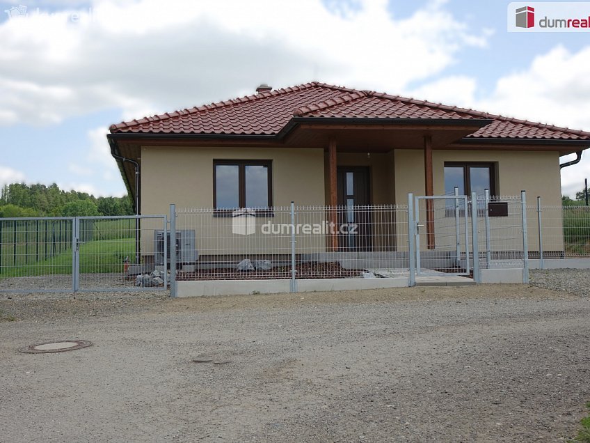 Prodej  rodinného domu 131 m^2 Libež, Libež 